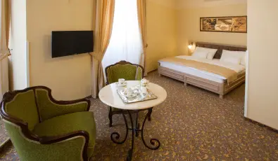 Barokk Hotel Promen�d Gy�r