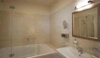 Barokk Hotel Promen�d Gy�r