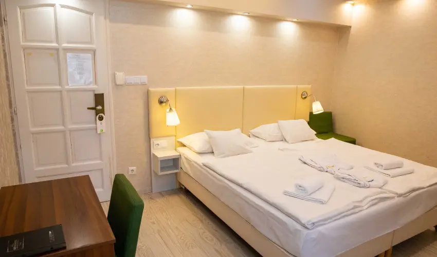 B�stya Konferencia �s Wellness Hotel Miskolctapolca - M�rcius 15.  (min. 3 �j)