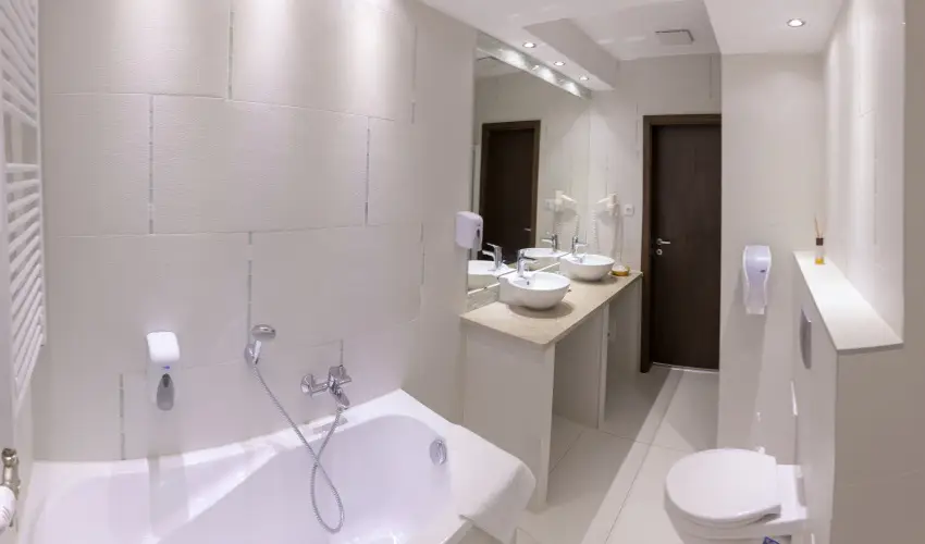 B�stya Konferencia �s Wellness Hotel Miskolctapolca - M�rcius 15.  (min. 3 �j)