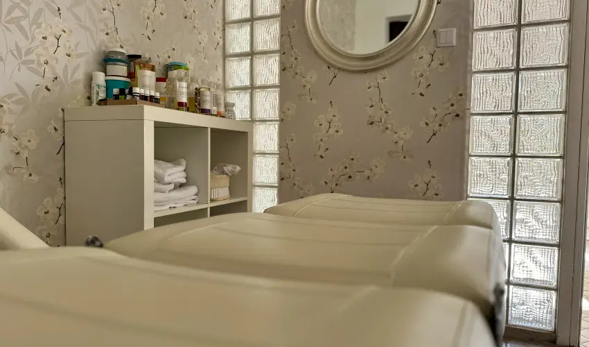 B�stya Konferencia �s Wellness Hotel Miskolctapolca - M�rcius 15.  (min. 3 �j)