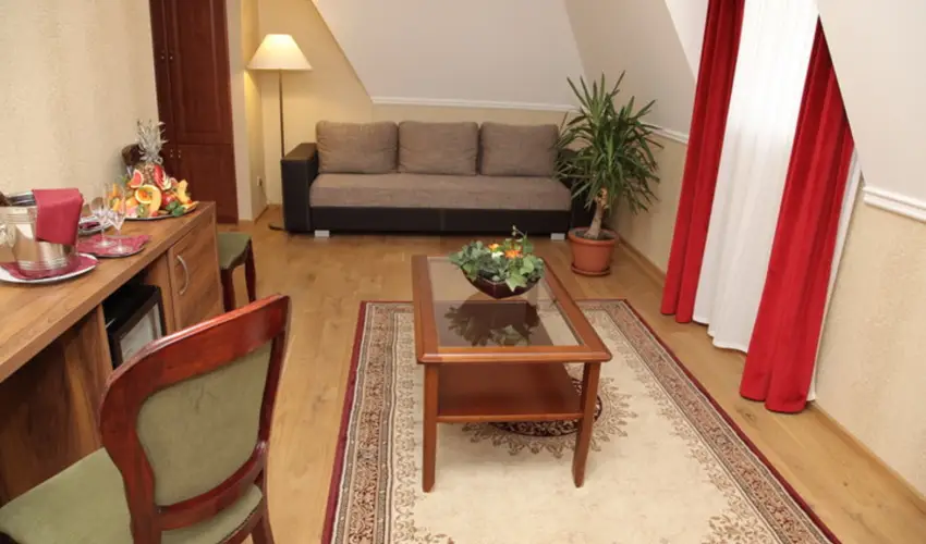 Batthy�ny Kast�lysz�ll� Zalacs�ny - M�rcius 15.