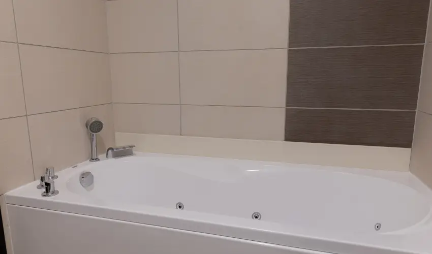 Bazilika alatti Panzi� Esztergom - M�rcius 15. 