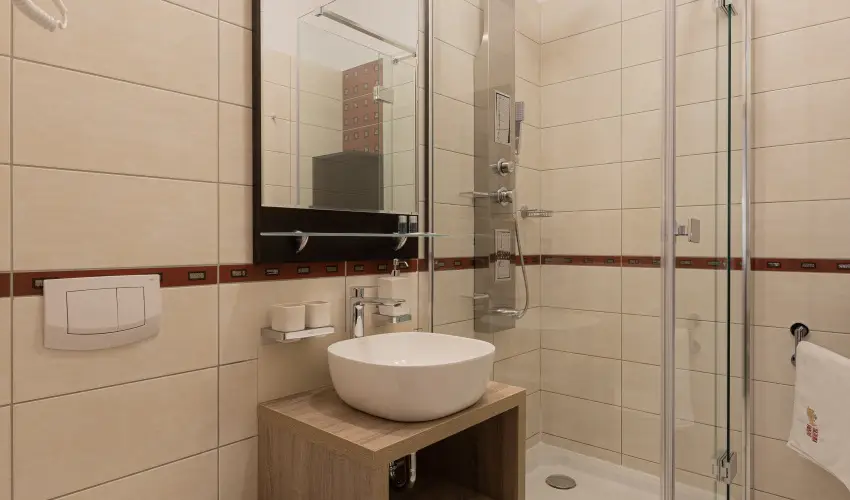 Bazilika alatti Panzi� Esztergom - M�rcius 15. 