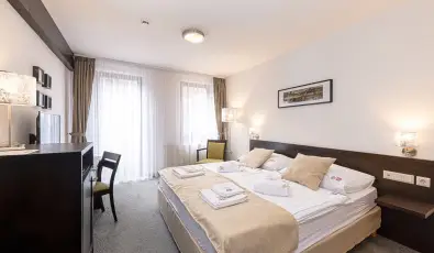 Bazilika alatti Panzi� Esztergom