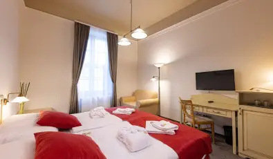 Bazilika alatti Panzi� Esztergom