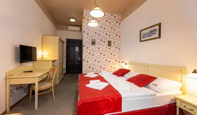 Bazilika alatti Panzi� Esztergom