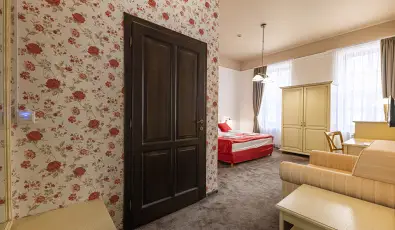 Bazilika alatti Panzi� Esztergom