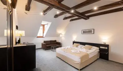 Bazilika alatti Panzi� Esztergom
