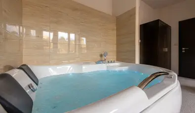 Bazilika alatti Panzi� Esztergom