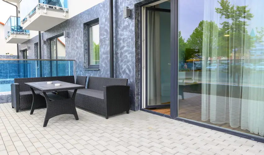 Berill Suites S�rv�r - M�rcius 15. - teljes el�refizet�ssel