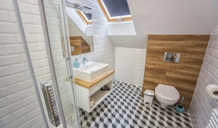 Berill Suites S�rv�r - M�rcius 15. - teljes el�refizet�ssel