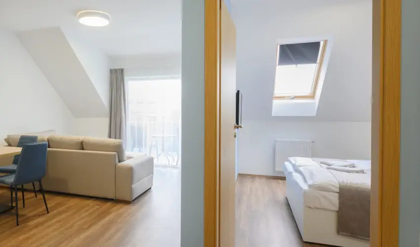 Berill Suites S�rv�r - M�rcius 15. - teljes el�refizet�ssel