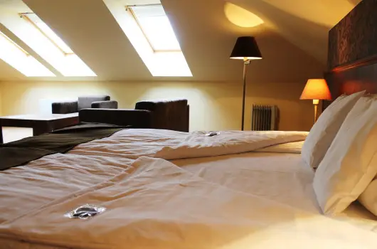 Sz�pia Bio & Art Hotel - M�rcius 15. 