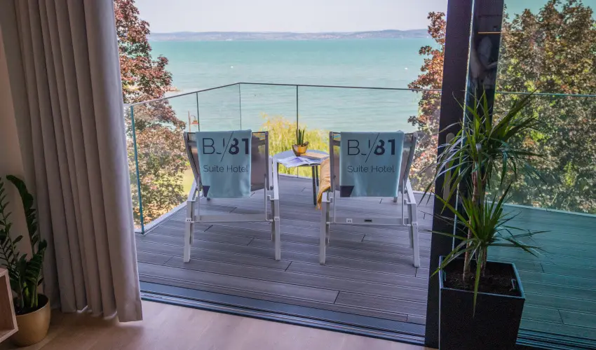 BJ81 Suite Hotel Si�fok - M�rcius 15. (min. 3 �j)