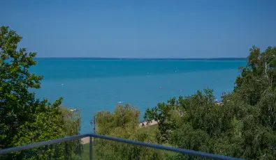 BJ81 Suite Hotel Si�fok