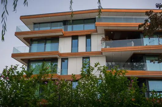 BJ81 Suite Hotel - M�rcius 15. (min. 3 �j)