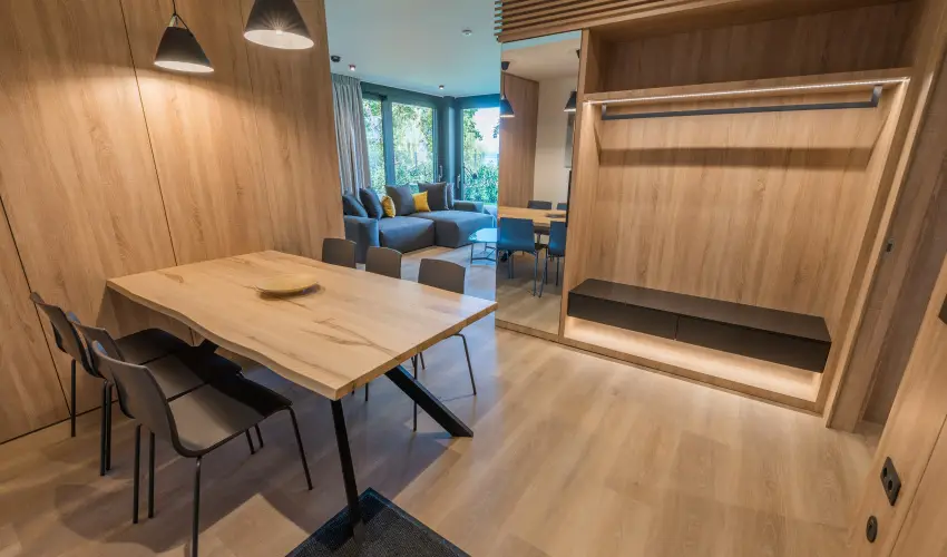 BJ81 Suite Hotel Si�fok - M�rcius 15. (min. 3 �j)