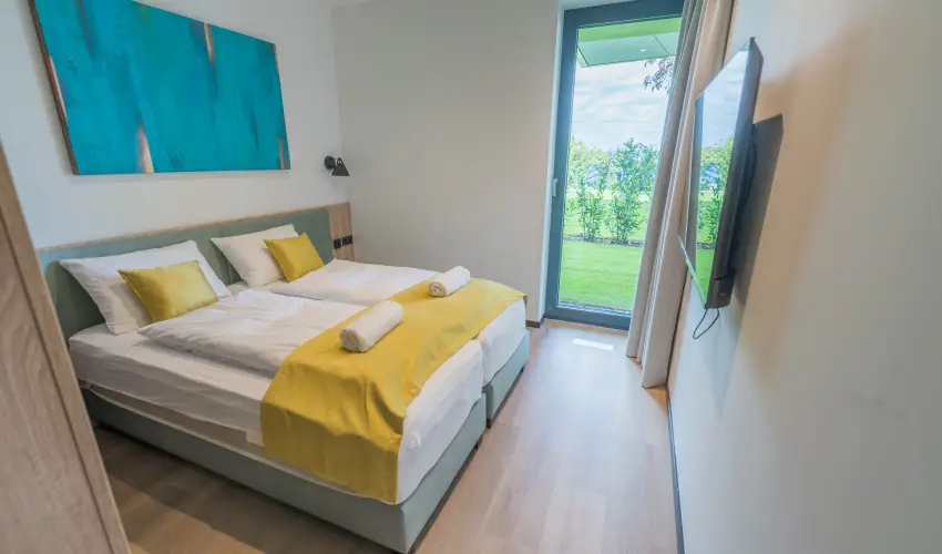 BJ81 Suite Hotel Si�fok - M�rcius 15. (min. 3 �j)