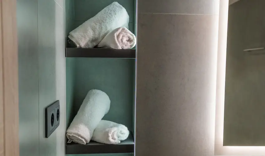 BJ81 Suite Hotel Si�fok - M�rcius 15. (min. 3 �j)