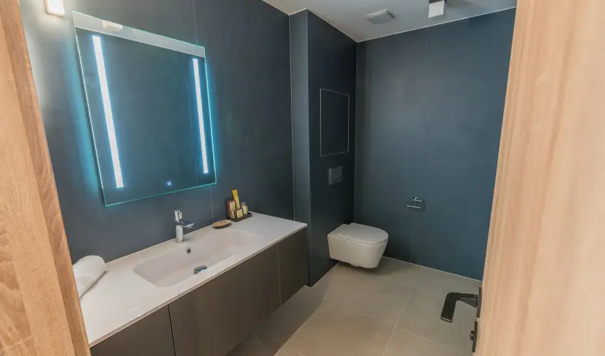 BJ81 Suite Hotel Si�fok - M�rcius 15. (min. 3 �j)