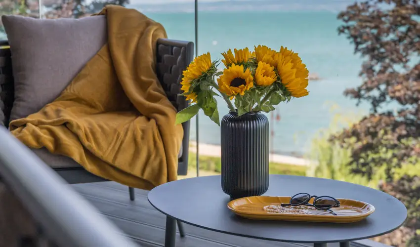 BJ81 Suite Hotel Si�fok - M�rcius 15. (min. 3 �j)