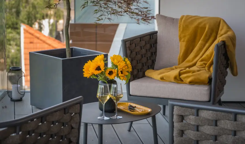 BJ81 Suite Hotel Si�fok - M�rcius 15. (min. 3 �j)