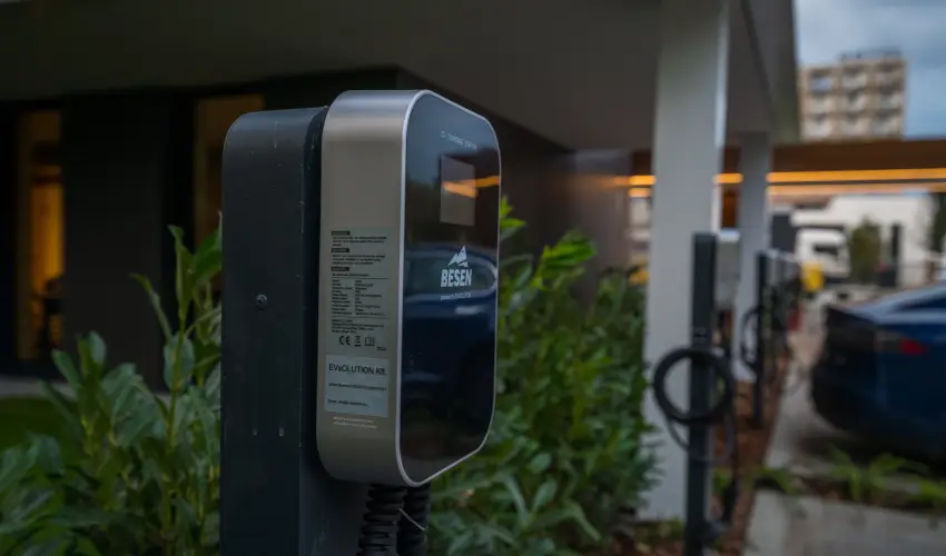 BJ81 Suite Hotel Si�fok - M�rcius 15. (min. 3 �j)