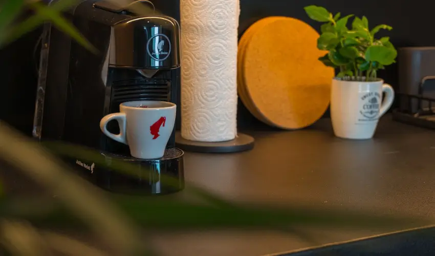 BJ81 Suite Hotel Si�fok - M�rcius 15. (min. 3 �j)