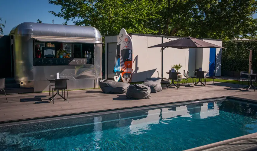 BJ81 Suite Hotel Si�fok - M�rcius 15. (min. 3 �j)