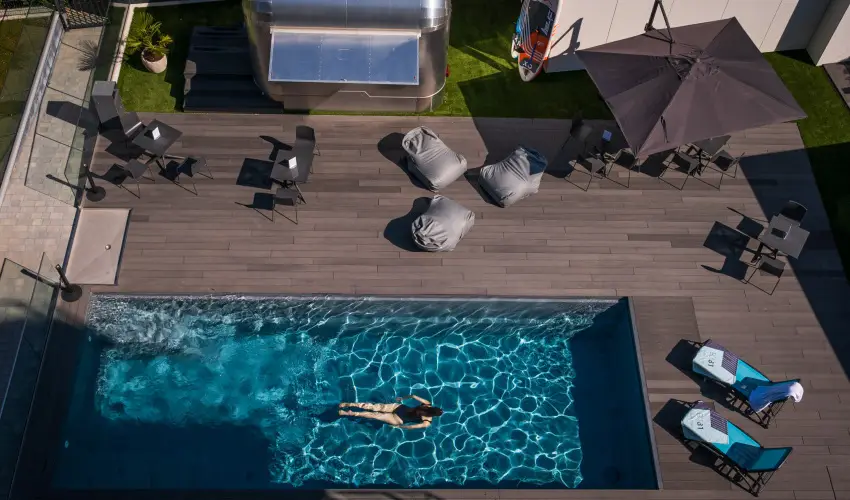 BJ81 Suite Hotel Si�fok - M�rcius 15. (min. 3 �j)