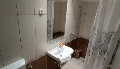 Bor�ka Panzi� Par�df�rd�