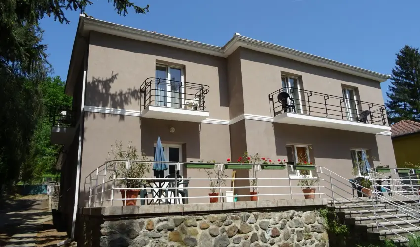 Bor�ka Panzi� Par�df�rd� - M�rcius 15. (min. 3 �j)