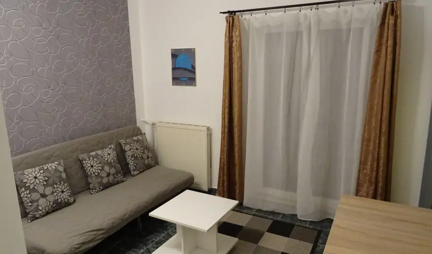 Bor�ka Panzi� Par�df�rd� - M�rcius 15. (min. 3 �j)
