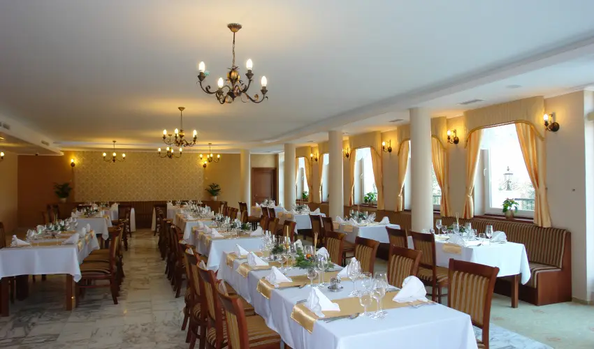 Calimbra Konferencia & Wellness Hotel Miskolctapolca - M�rcius 15-e �nnep �s wellness