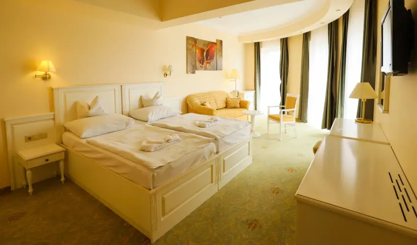 Calimbra Konferencia & Wellness Hotel Miskolctapolca - M�rcius 15-e �nnep �s wellness