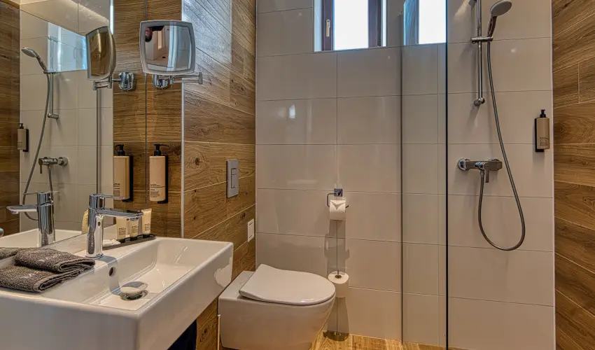 Cardoner Hotel Pilisszentkereszt - M�rcius 15. - teljes el�refizet�ssel (min. 2 �j)