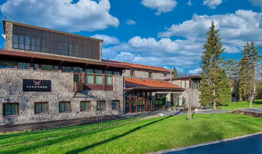 Cardoner Hotel Pilisszentkereszt - M�rcius 15. - teljes el�refizet�ssel (min. 2 �j)