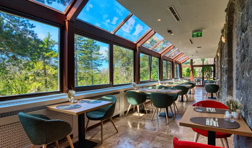 Cardoner Hotel Pilisszentkereszt - M�rcius 15. - teljes el�refizet�ssel (min. 2 �j)