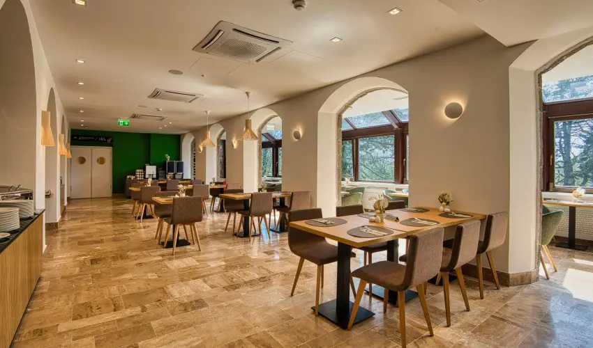 Cardoner Hotel Pilisszentkereszt - M�rcius 15. - teljes el�refizet�ssel (min. 2 �j)