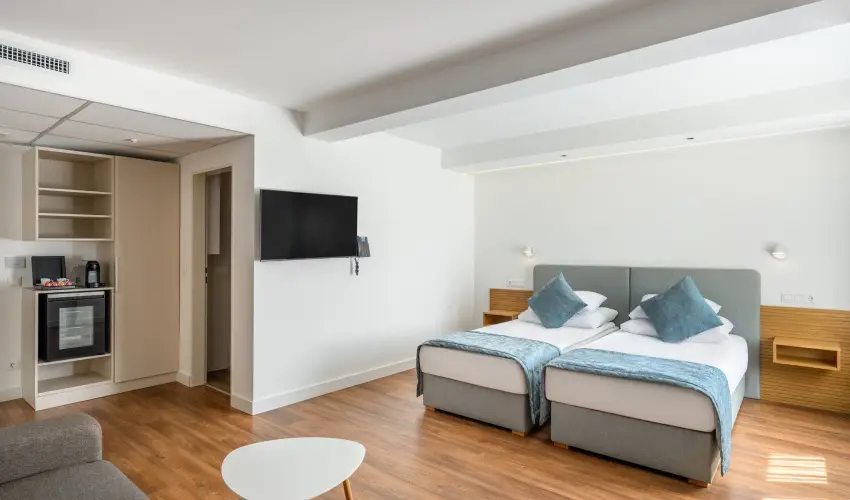 Cardoner Hotel Pilisszentkereszt - M�rcius 15. - teljes el�refizet�ssel (min. 2 �j)