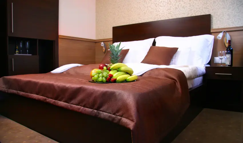 Central Hotel 21 Budapest - M�rcius 15. - teljes el�refizet�ssel (min. 2 �j)