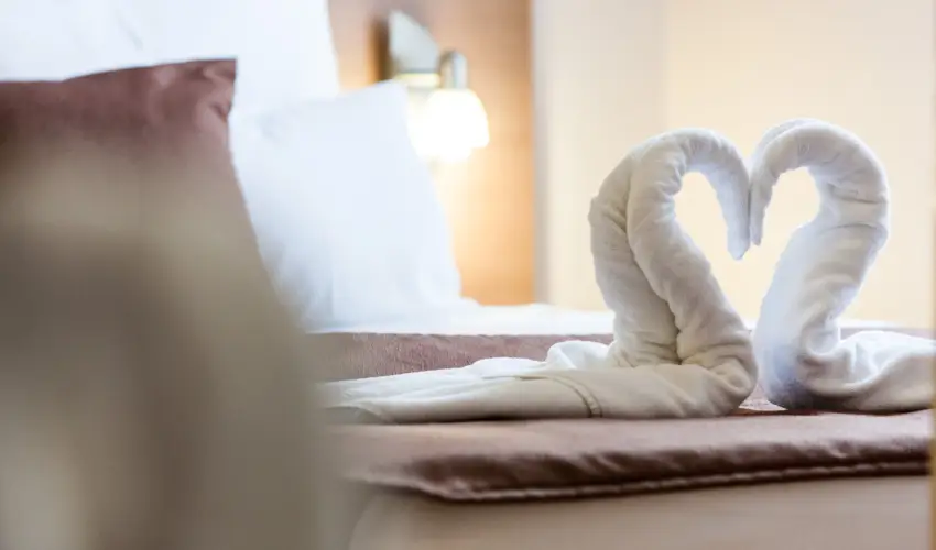 Central Hotel 21 Budapest - M�rcius 15. - teljes el�refizet�ssel (min. 2 �j)