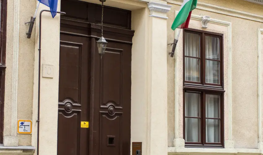Central Hotel 21 Budapest - M�rcius 15. - teljes el�refizet�ssel (min. 2 �j)