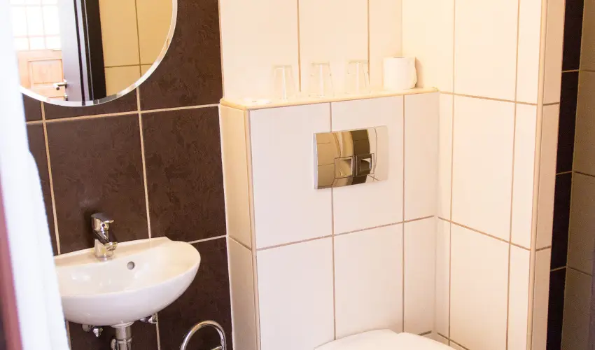 Central Hotel 21 Budapest - M�rcius 15. - teljes el�refizet�ssel (min. 2 �j)