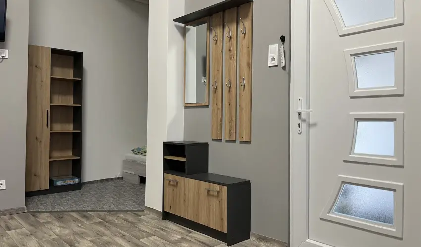 Centroom Apartman Dunaf�ldv�r - M�rcius 15.