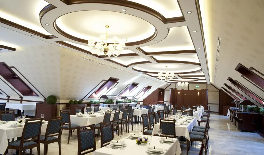 Centrum Hotel Debrecen - M�rcius 15. 