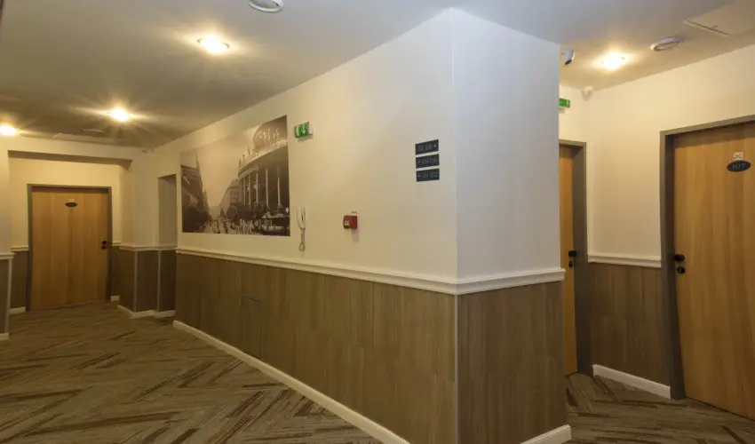 City Hotel Ring Budapest - M�rcius 15. (min. 3 �j)