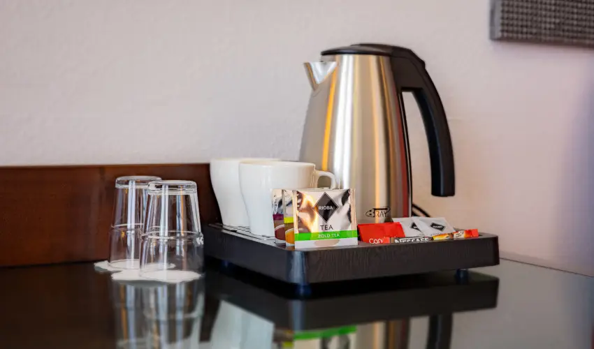 City Hotel M�ty�s Budapest - M�rcius 15.  (min. 3 �j)