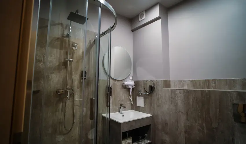 Hotel Civitas Sopron - M�rcius 15. - teljes el�refizet�ssel